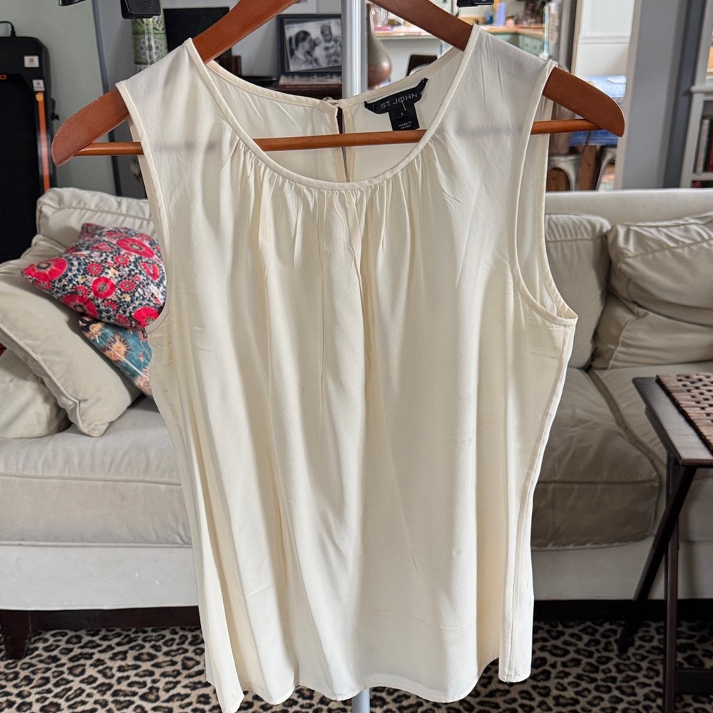 St. John Cream Sleeveless Blouse